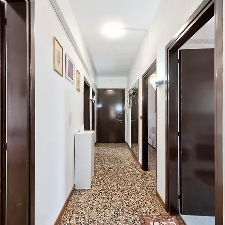 Mahdi Venice * Mestre