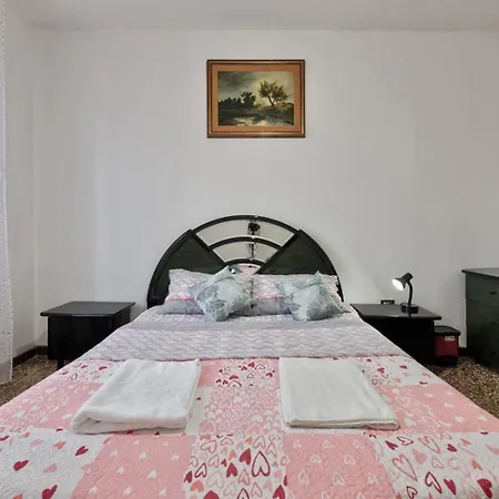 Mahdi Venice Frühstückspension *